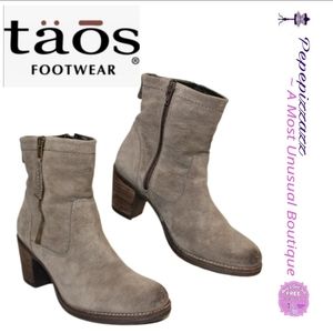 Taos 6 6.5 Taupe LEATHER Zip Up Booties Ankle Boots stacked chunky heels